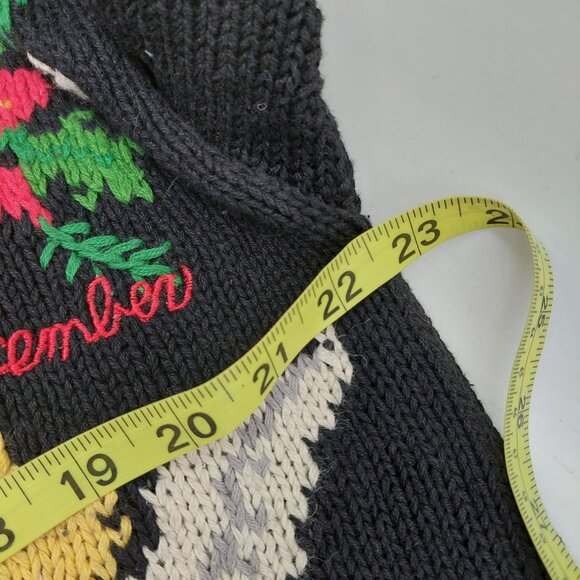 Design Options Christmas Cardigan Size Large Cherub Months Angel Sweater READ - Picture 4 of 15